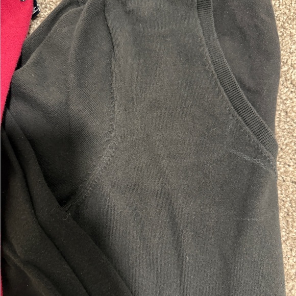 Tommy Hilfiger V-Neck Sweater Set - Black, Red, Peach - Picture 5 of 6